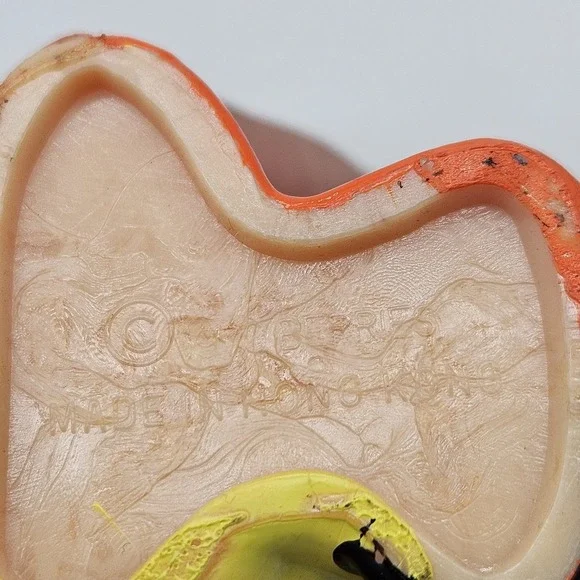 Vintage 1970's It's The Berries - Watch Out, I'm Sexy Figurine - Picture 7 of 8